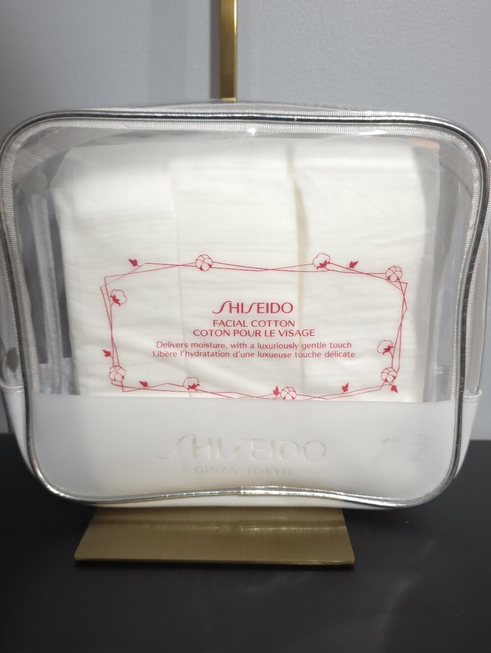 Shiseido Make-up Bag & Cotton Facial Pads Buyer's Choice - Picture 6 of 7